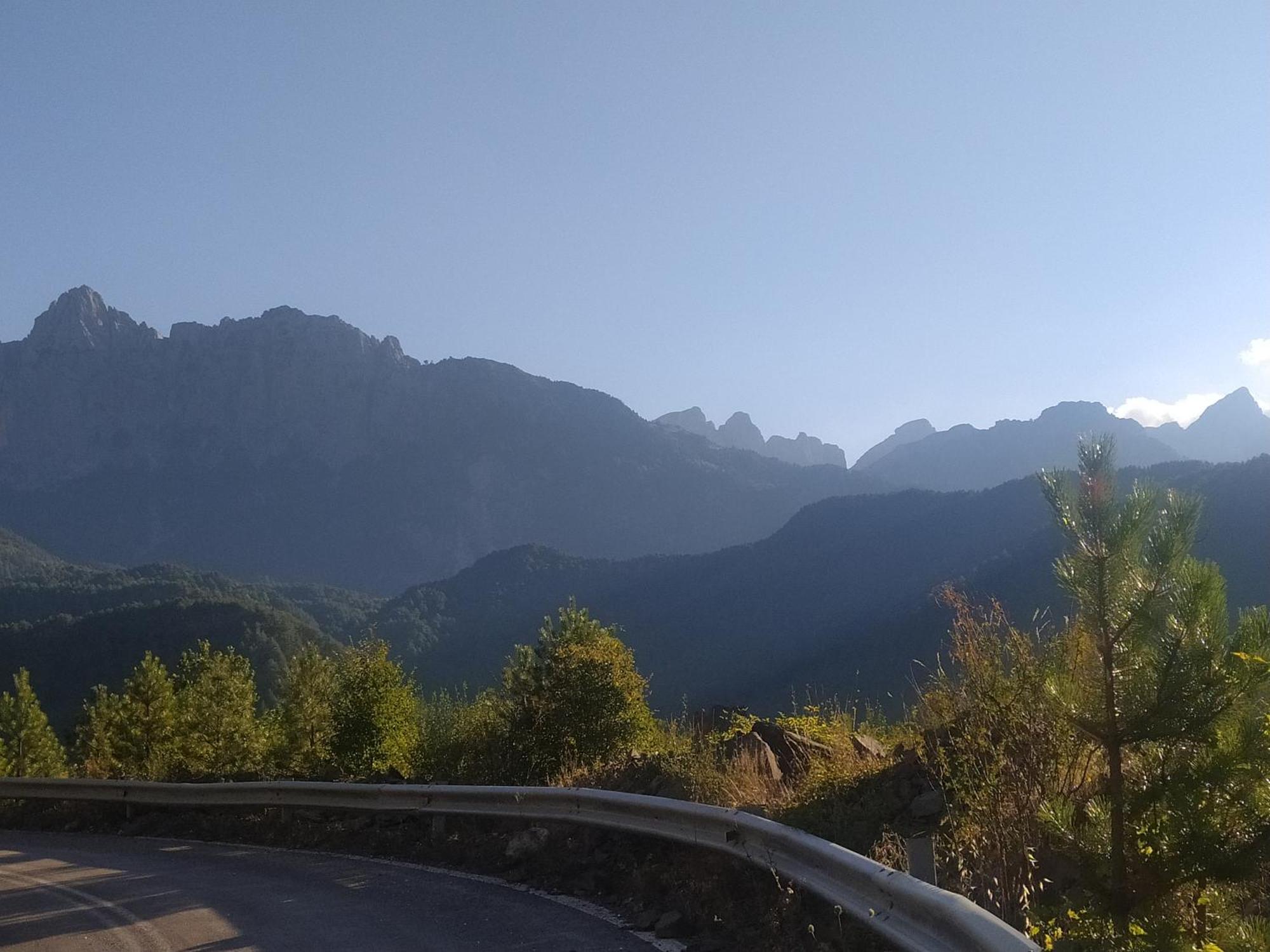 Appartamento Xenonas Zagorisio Tsepelovo Camera foto